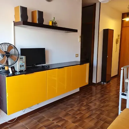 B28 Apartment