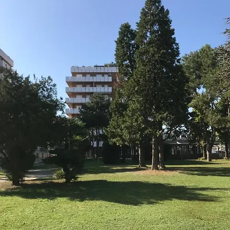 B28 Apartment *